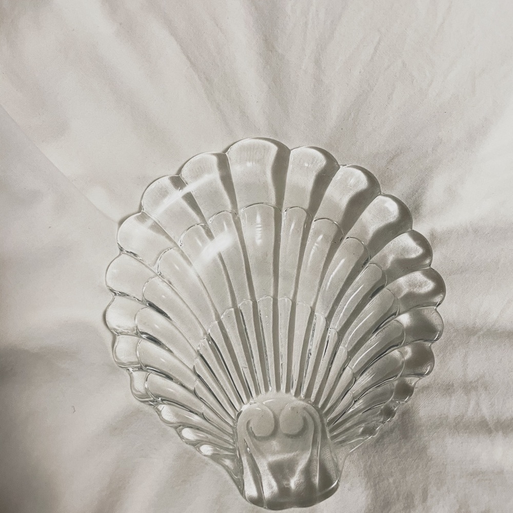 Seashell catch all